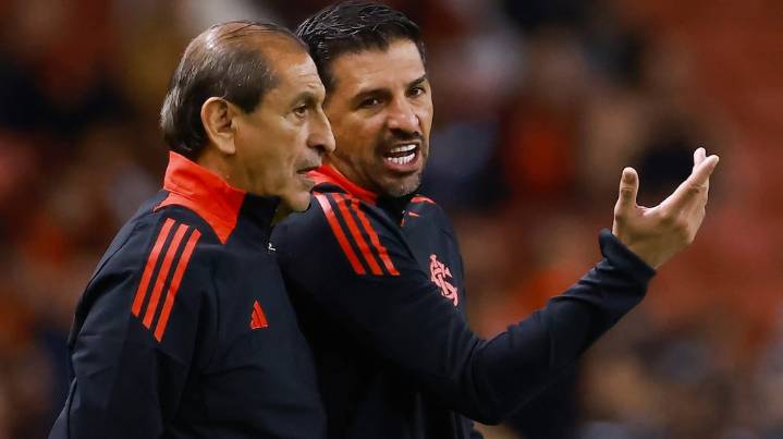 La dirigencia de Inter de Porto Alegre echó a Ramón Díaz luego de perder por goleada frente a Vasco da Gama