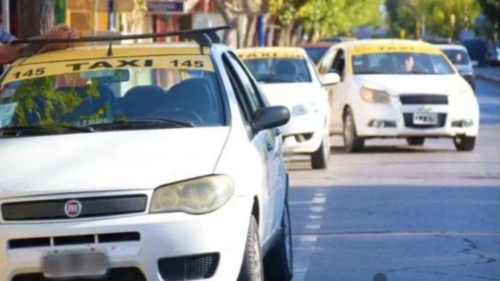 Desde diciembre, viajar en taxi será más caro en San Juan