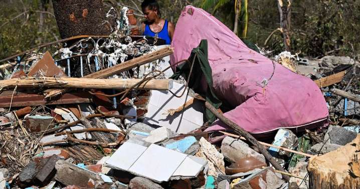 Cuba: Se complica la evacuación de comunidades colapsadas por el paso de Melissa