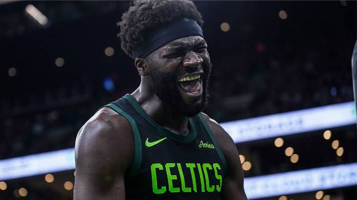 Celtics lose after Neemias Queta’s point-blank miss at the buzzer vs. 76ers