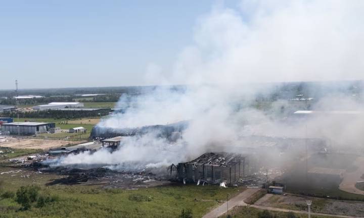Cronología del incendio en Ezeiza: qué pasó y cuáles son las principales hipótesis del origen del fuego