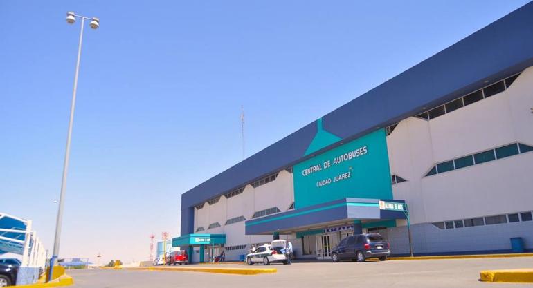 Aeropuerto y central camionera necesitarían otra remodelación: Turismo