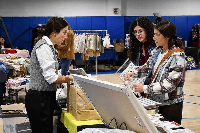 Sip + Shop Holiday Boutique Celebrates Local Vendors, Festive Finds, and Community Giving at Sid Jacobson JCC