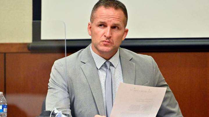 Prosecutors ask appeals court to let ex-officer convicted in Breonna Taylor raid out of prison