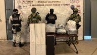 Hallan en BC Armas Largas, Droga y Equipo Táctico Dentro de Maletas Abandonadas