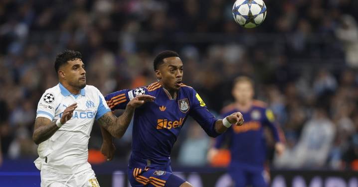 Aubameyang lidera remontada del Marsella ante Newcastle