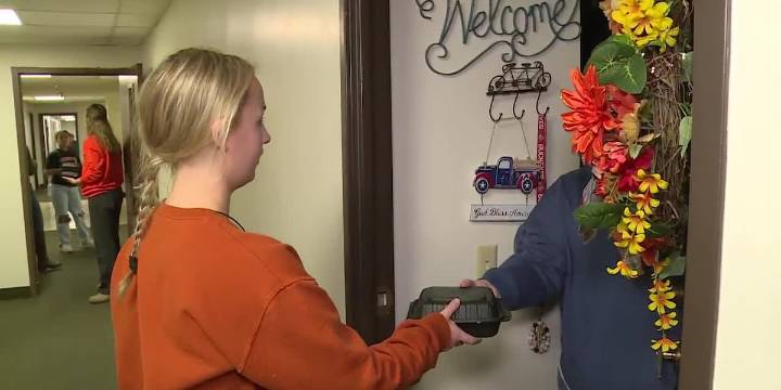 Thanksgiving meals delivered at senior high