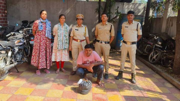 Three held for drug peddling in Hyderabad, 1.48 kg ganja seized