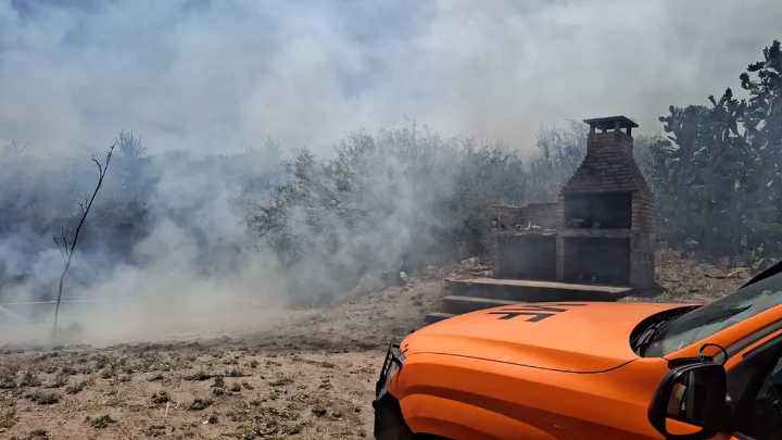 Incendios forestales: hubo operativos en La Aguada y Capayán en medio de la alerta por sequía