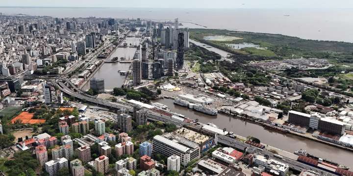 Lluvias aisladas y descenso de temperatura: el tiempo en el AMBA hasta el fin de semana