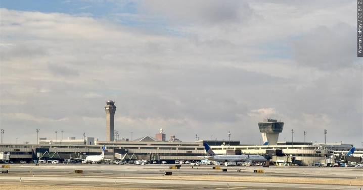 FAA says flight cuts will stay at 6% because more air traffic controllers are coming to work