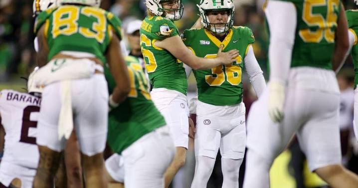 Oregon is back in the top five of the AP Top 25 poll, Miami leads pack of 5 ranked ACC teams