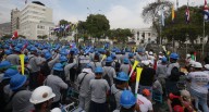 Mineros artesanales protestan frente al Congreso y exigen ampliar el Reinfo por cinco años más (FOTOS)