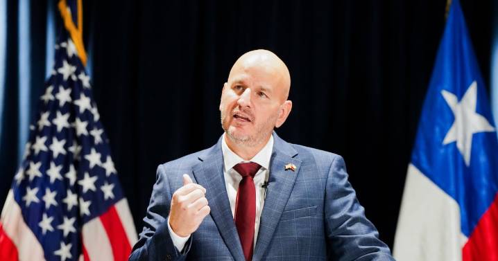 Embajador Brandon Judd por críticas de Boric a Trump: “Lo que hace es dañar al pueblo chileno”