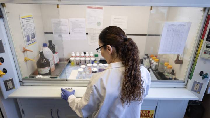 Federal biotech commission urges an overhaul of research funding