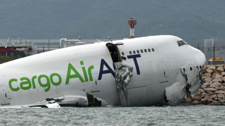 Hong Kong releases preliminary report on Emirates SkyCargo Boeing 747 crash