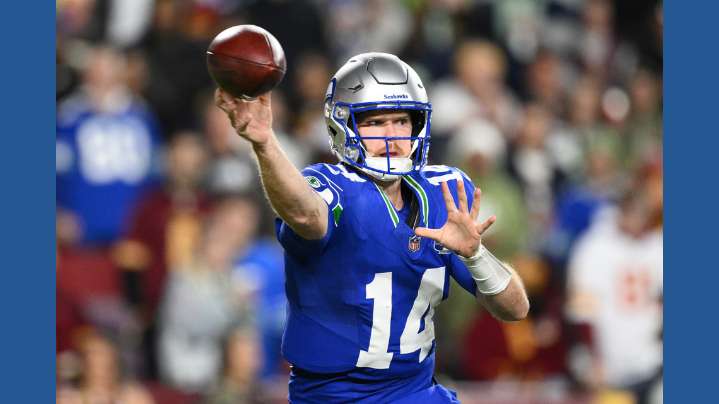 Sam Darnold leads Seahawks to easy 38-14 win over Commanders, who lose Jayden Daniels to arm injury