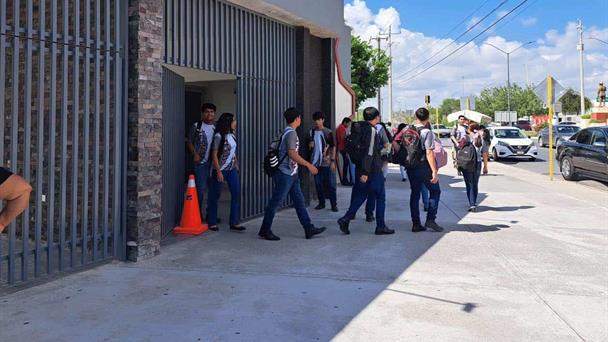 Ofrece el IMSS acceso gratuito a universitarios