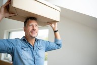 Linux admin hated downtime so much he schlepped a live UPS • The Register