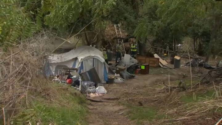 Fremont closes park for homeless encampment sweep