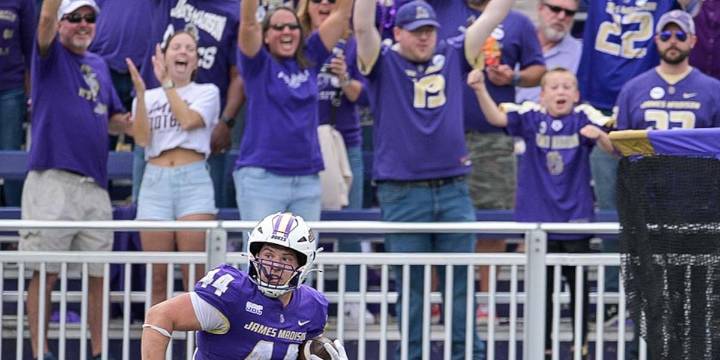 Roanoke’s Zach Horton activated for first career NFL game against Packers