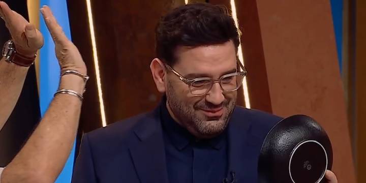 Damián Betular señaló el insólito error de la vajilla y desató el enojo y el reto a los participantes de  Masterchef Celebrity