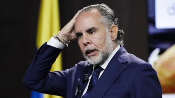 Procuraduría abre indagación a Benedetti por insultos a Cristina Lombana