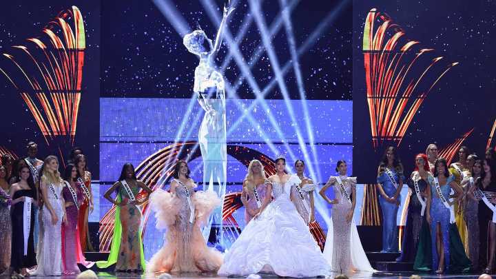 Tras Renuncia de Jurado, Exreinas y Público Cuestionan Transparencia en Miss Universo