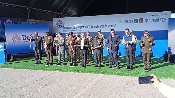 Inauguran en Chihuahua la exposición militar «La Gran Fuerza de México»