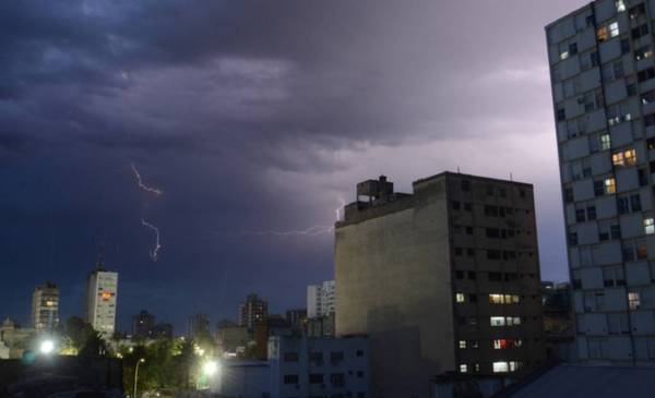 Bahía Blanca y gran parte de la zona se encuentran en alerta amarillo hasta la mañana del lunes