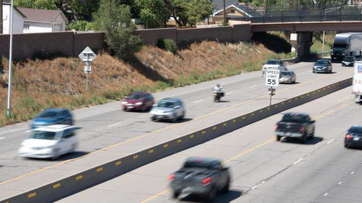 Tips, tricks to avoid Thanksgiving traffic on the road, in the air