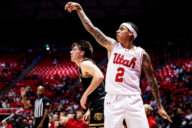 Utah holds off Purdue Fort Wayne to stay perfect on the year on a not