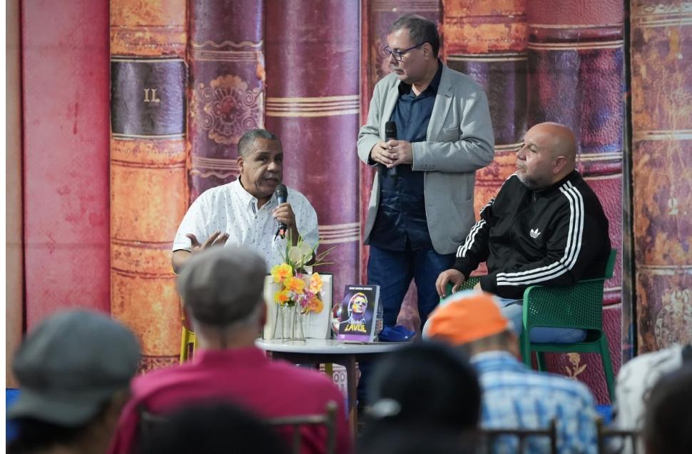 Presentaron biografía de Héctor Lavoe en Feria del Libro de Caracas