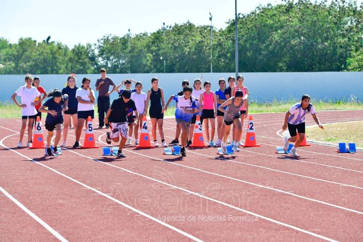 Las categorías Sub 13 y Sub 15 tuvieron competencias en la pista de atletismo del CEF N° 1