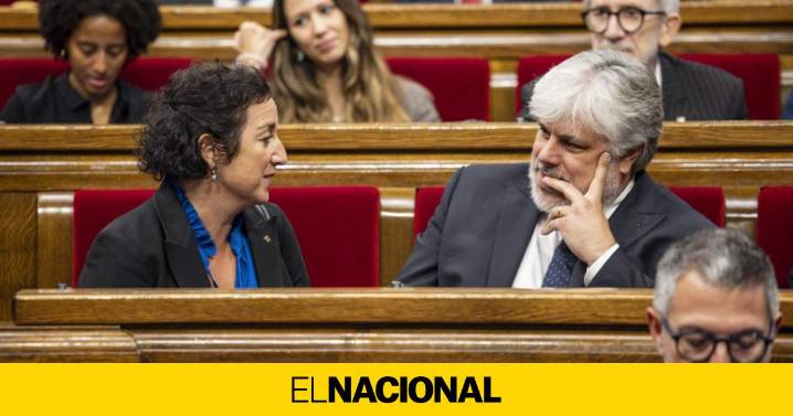 Junts pide por partida doble a Illa y Romero que registren los presupuestos en el Parlament para negociarlos