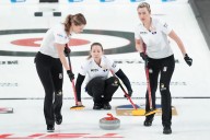 Einarson remains perfect at Canadian Olympic curling trials