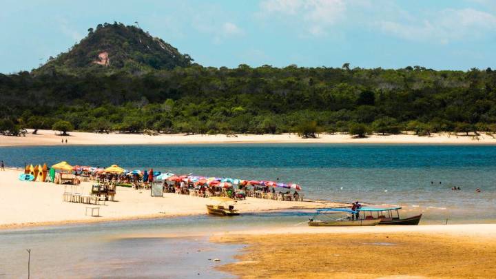Ni Ilha Grande ni Río de Janeiro: la playa paradisíaca de Brasil que aparece y desaparece