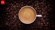Avoid these 5 foods when drinking coffee to protect digestion and bones