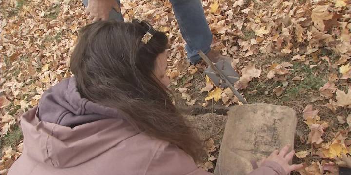 We the People: Eastern Iowa woman cleans and preserves over 800 Veteran gravestones