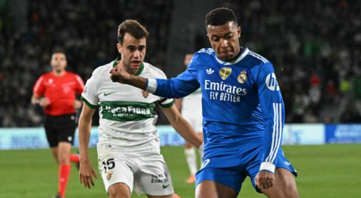 Real Madrid empató 2-2 ante Elche y sigue siendo líder de LaLiga, a un punto de Barcelona