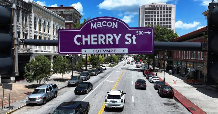 Words of Muscogee (Creek) take prominent perches on Macon street signs