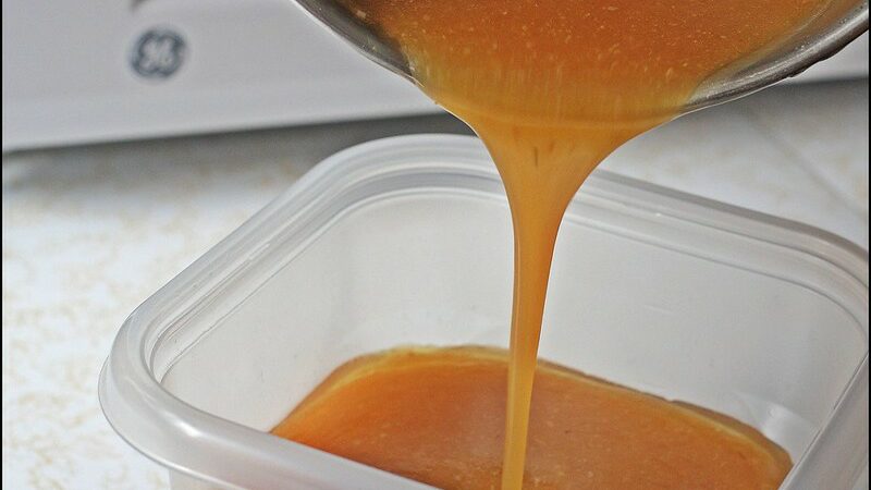 Mennonite Woman Introduces New ‘Dunkel’ Schmaunt Fat