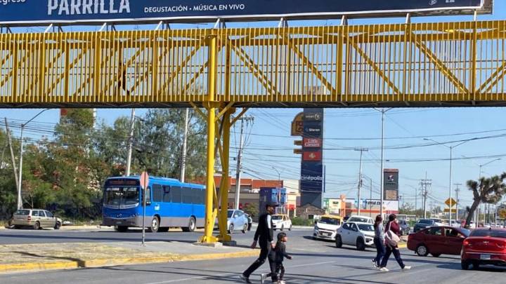 Sacan provecho a puentes, pero no los peatones