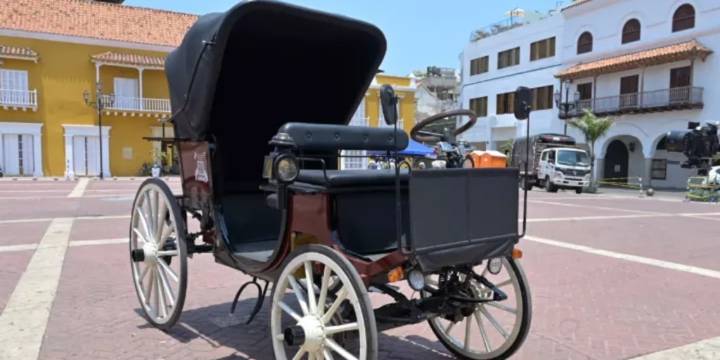 Así se ven los primeros coches eléctricos que circulan por Cartagena, han causado furor en redes