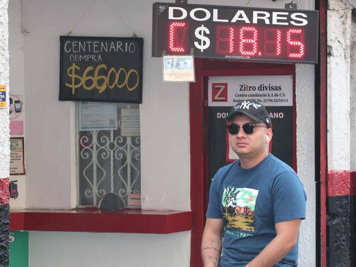 Roban más de un millón de pesos en casa de cambio en Monterrey