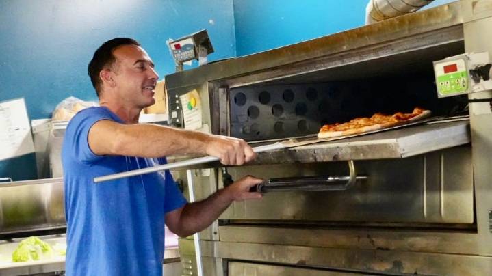 Papa Jay's Pizzeria 'shaken up' by robbery. Cousin reported suspect.