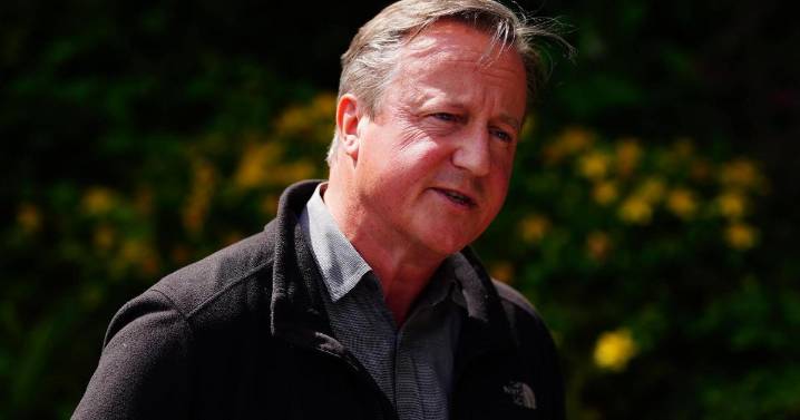 David Cameron reveals prostate cancer diagnosis and backs screening