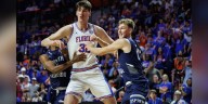 Florida freshman at 7-foot-9 becomes tallest player in college basketball history