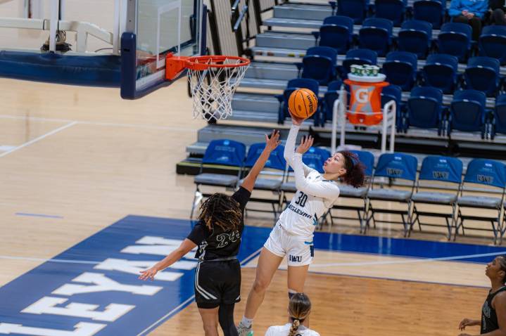 Virginia Wesleyan women’s basketball preview: Marlins seek to take next step in coach’s second season