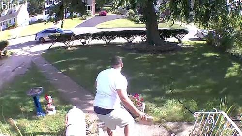 Porch pirates targeted FedEx packages with insider information, prosecutors say